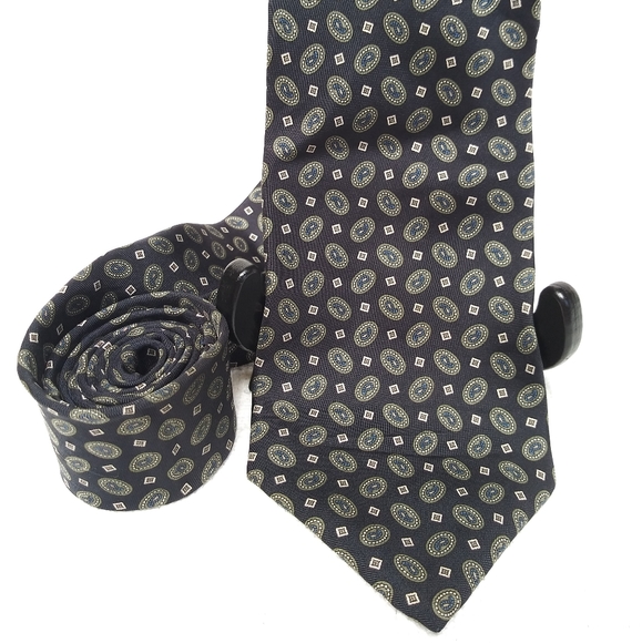 The Arrow Company Other - ✨HP✨ The Arrow Company Paisley Geometric Silk Tie